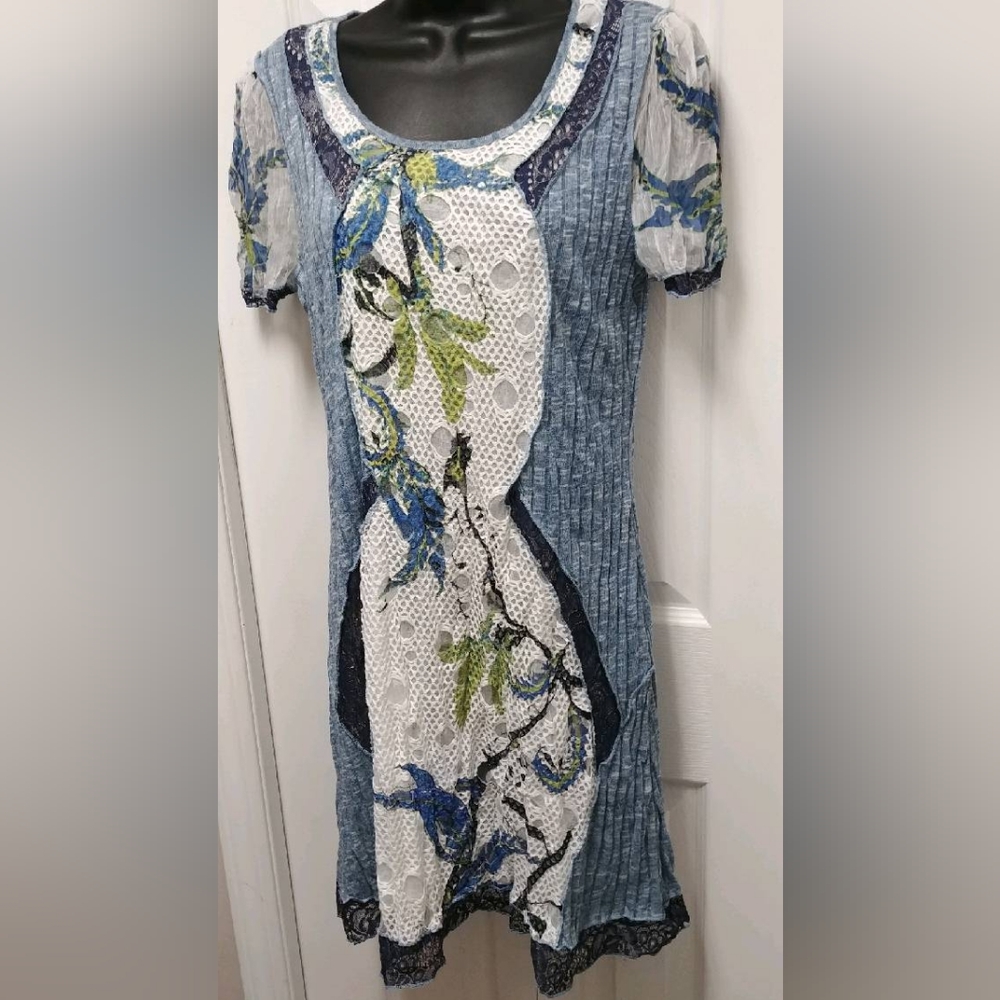 Cativa textured short sleeved dress